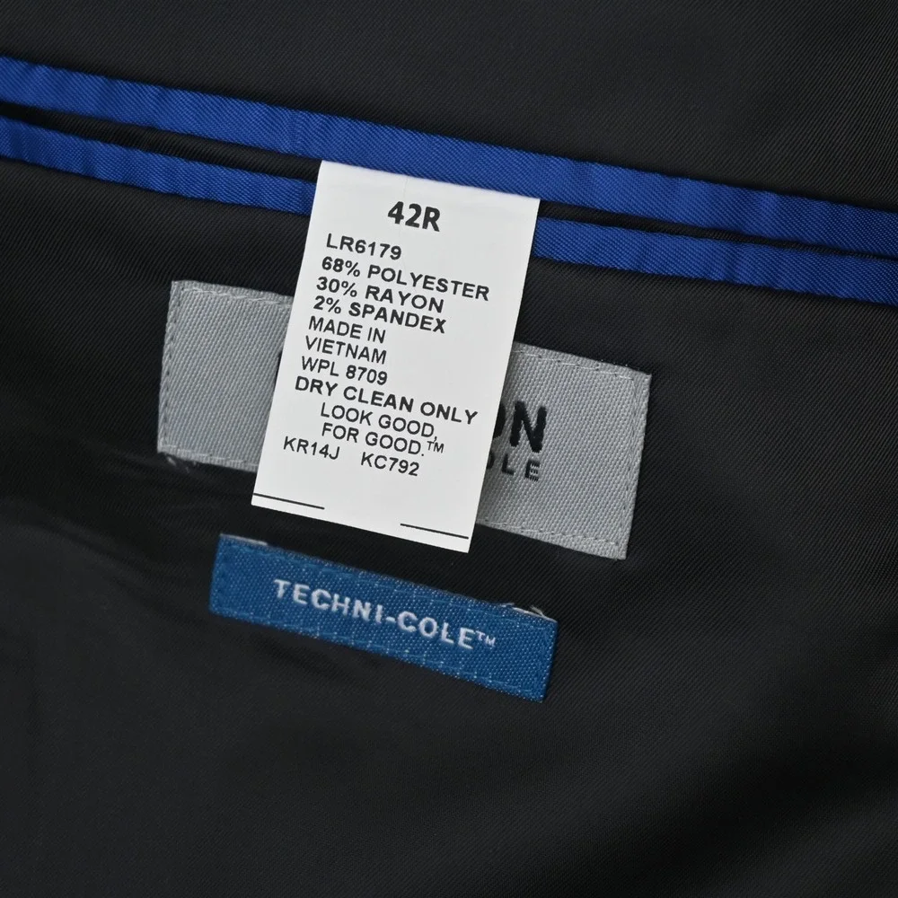 Kenneth Cole Reaction 42R 36x34 Black Technicole Soft Shoulder Mens Suit